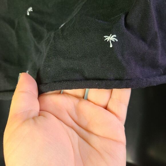 Denim & Flower Ricky Singh Palm Tree Top - Picture 5 of 6